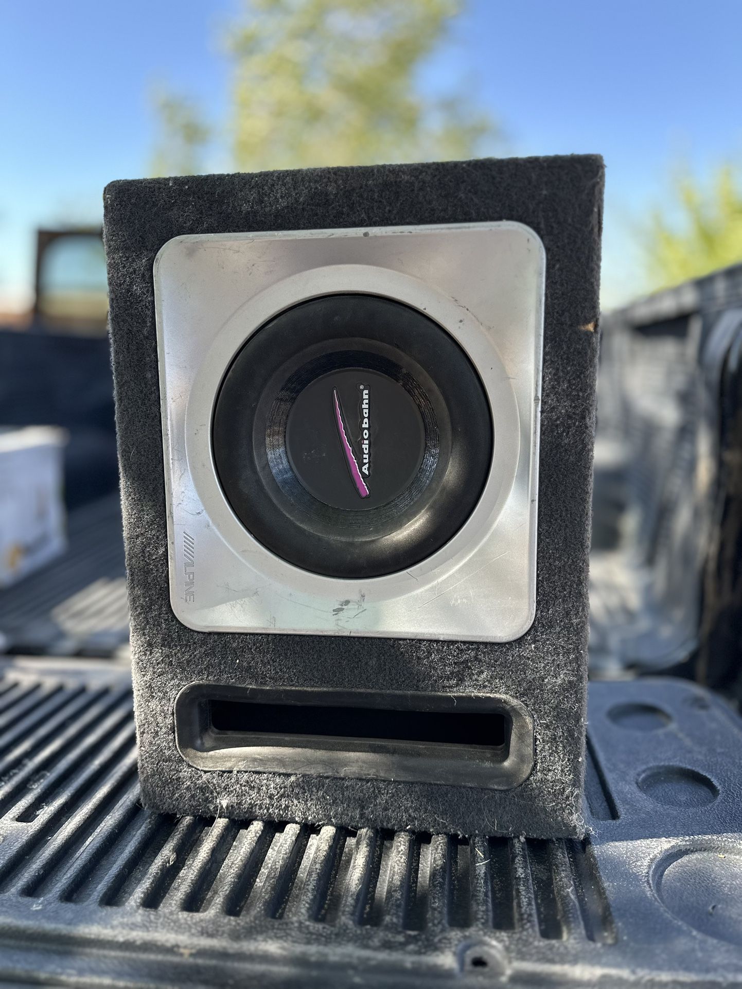 Audiobahn Subwoofer With Box