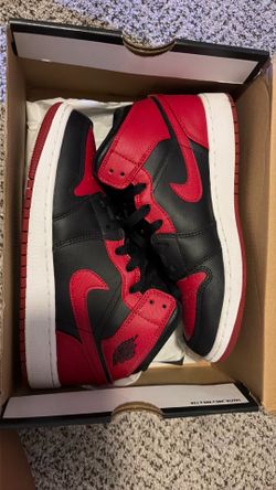 Air jordan 1 mid gs 5.5y, 7 womens