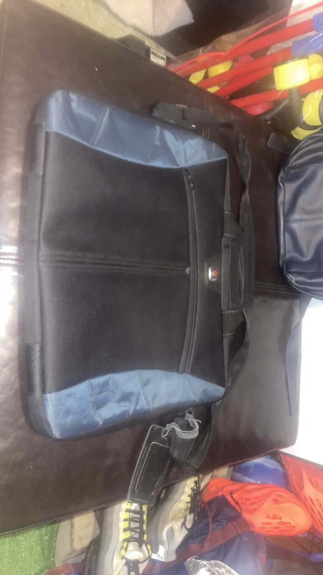 Wenger Swiss Gear Black Laptop Carrying Case With Shoulder Strap