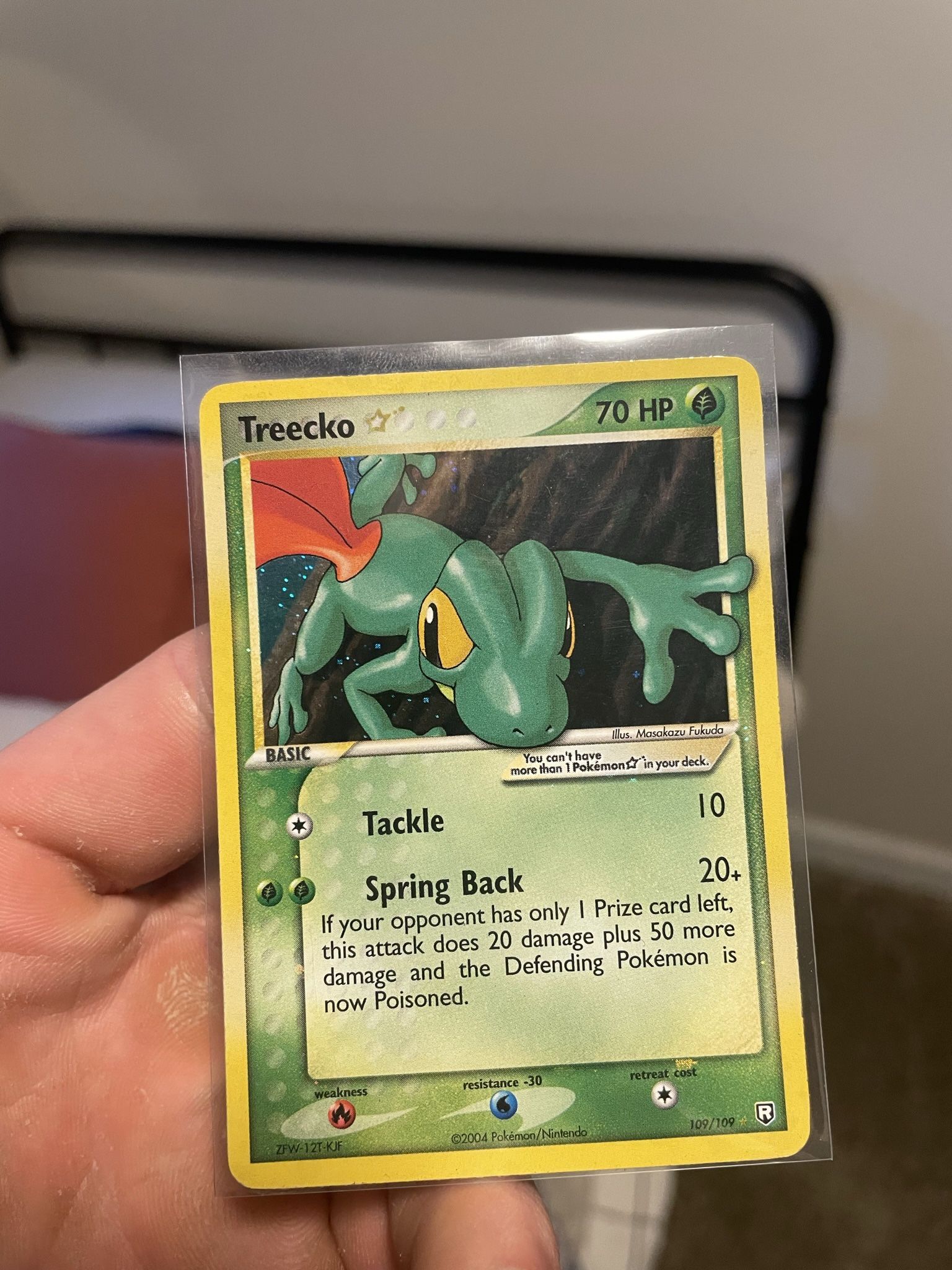 Gold Star Treecko Pokémon Card