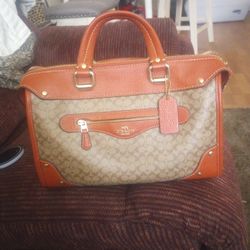coach purse ( brand new)