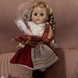 Vogue Doll “ Ginny 8” Tall 