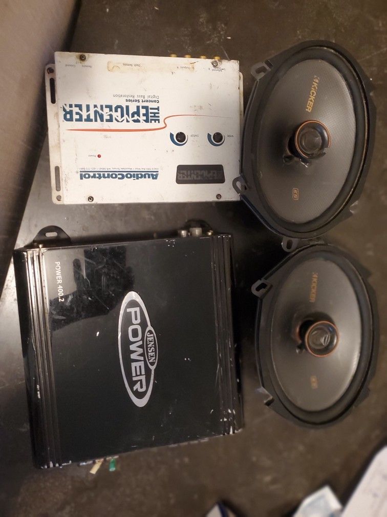 Amplificador Y Bocinas