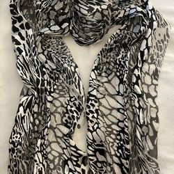 Scarf - Black And White With Rhinestones 