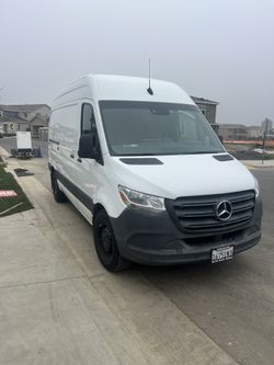 2022 Mercedes-Benz Sprinter 2500 Cargo