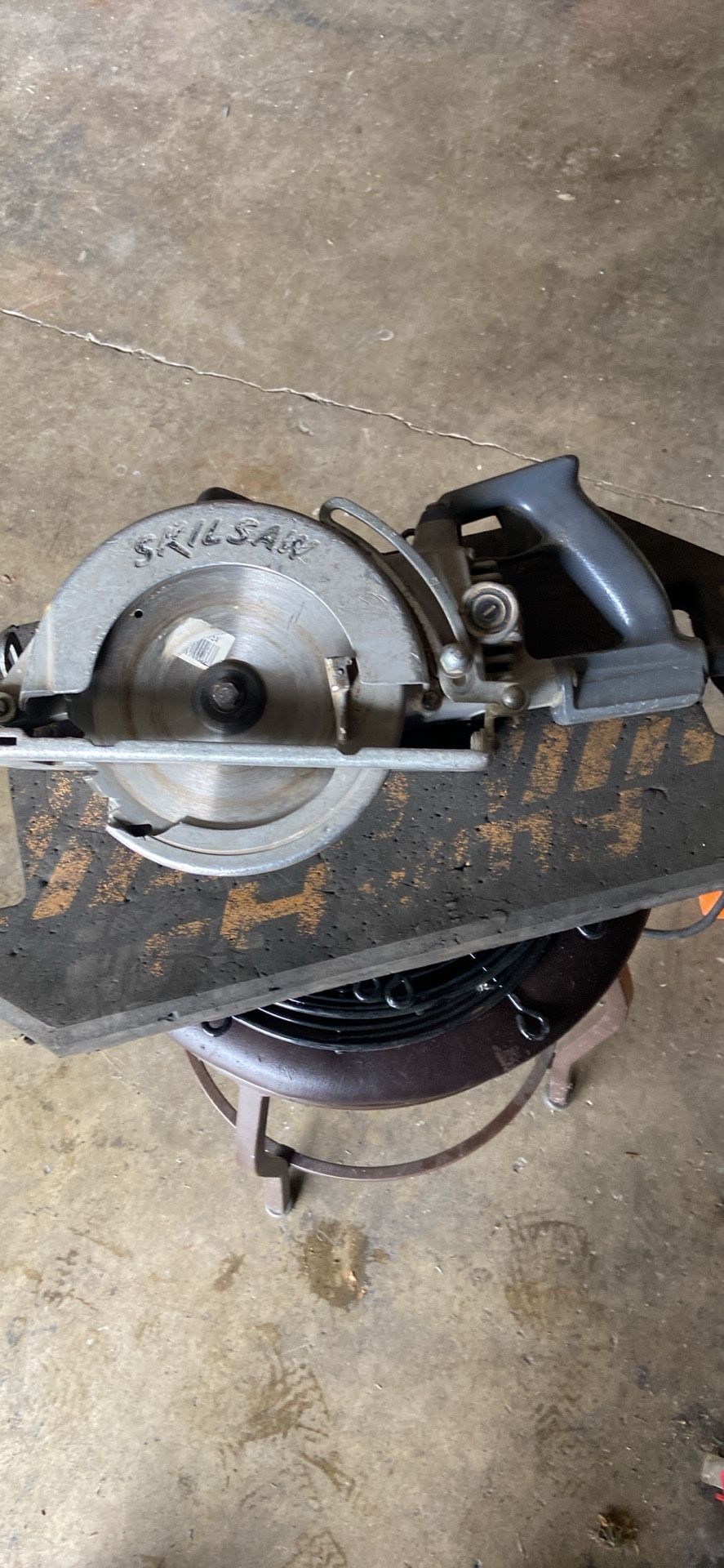 Worm Drive Saw
