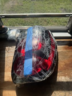 Chevy Traiblazer 2002-2009 Luz Trasera Izquierda 