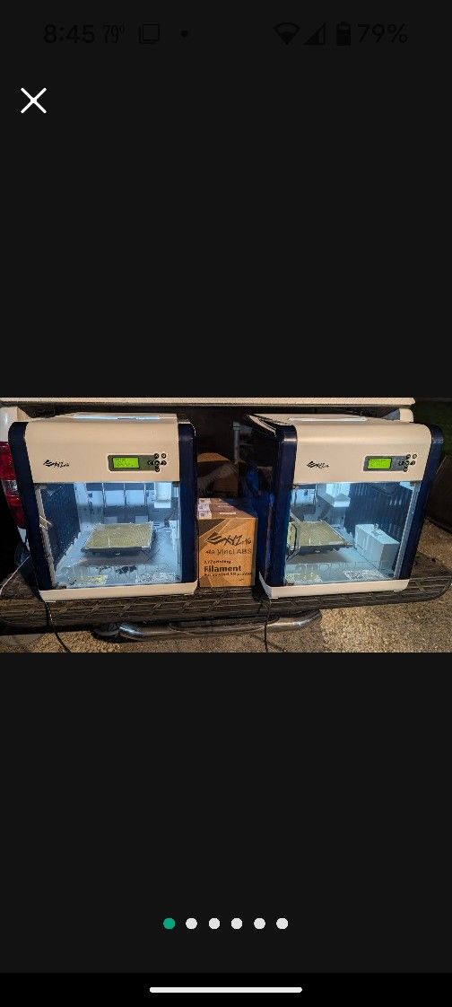 3D Printer XYZ Printing DA VINCI 1.0A Have 2 one works good the other one not working right 1 black filament 3 new nature filament all for $125