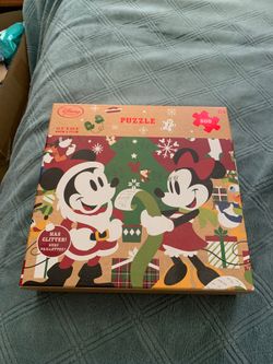 Mickey and Minnie Mouse Christmas glitter puzzle