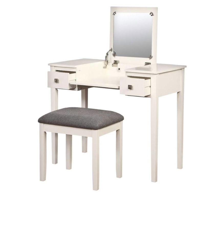 Linon Kayden Vanity Set In White Color