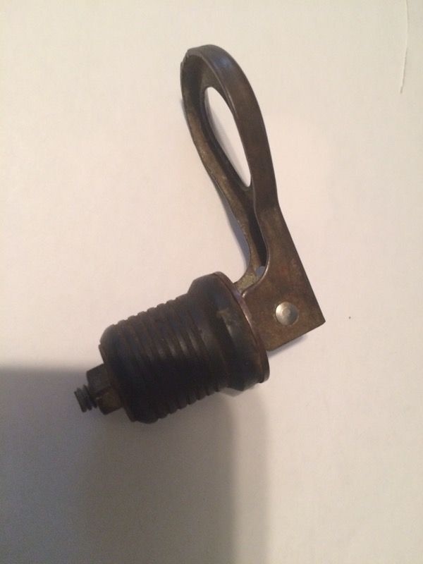 Vintage Snap-Tite Drain Plug