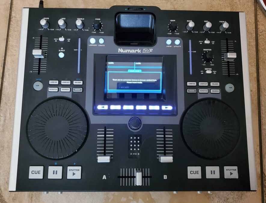 Numark iDJ2 Dock DJ Station MIXER Controller Mixing Station for iPod.