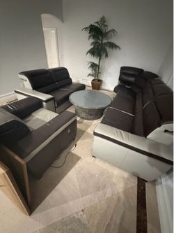 Leather sectional sofa
