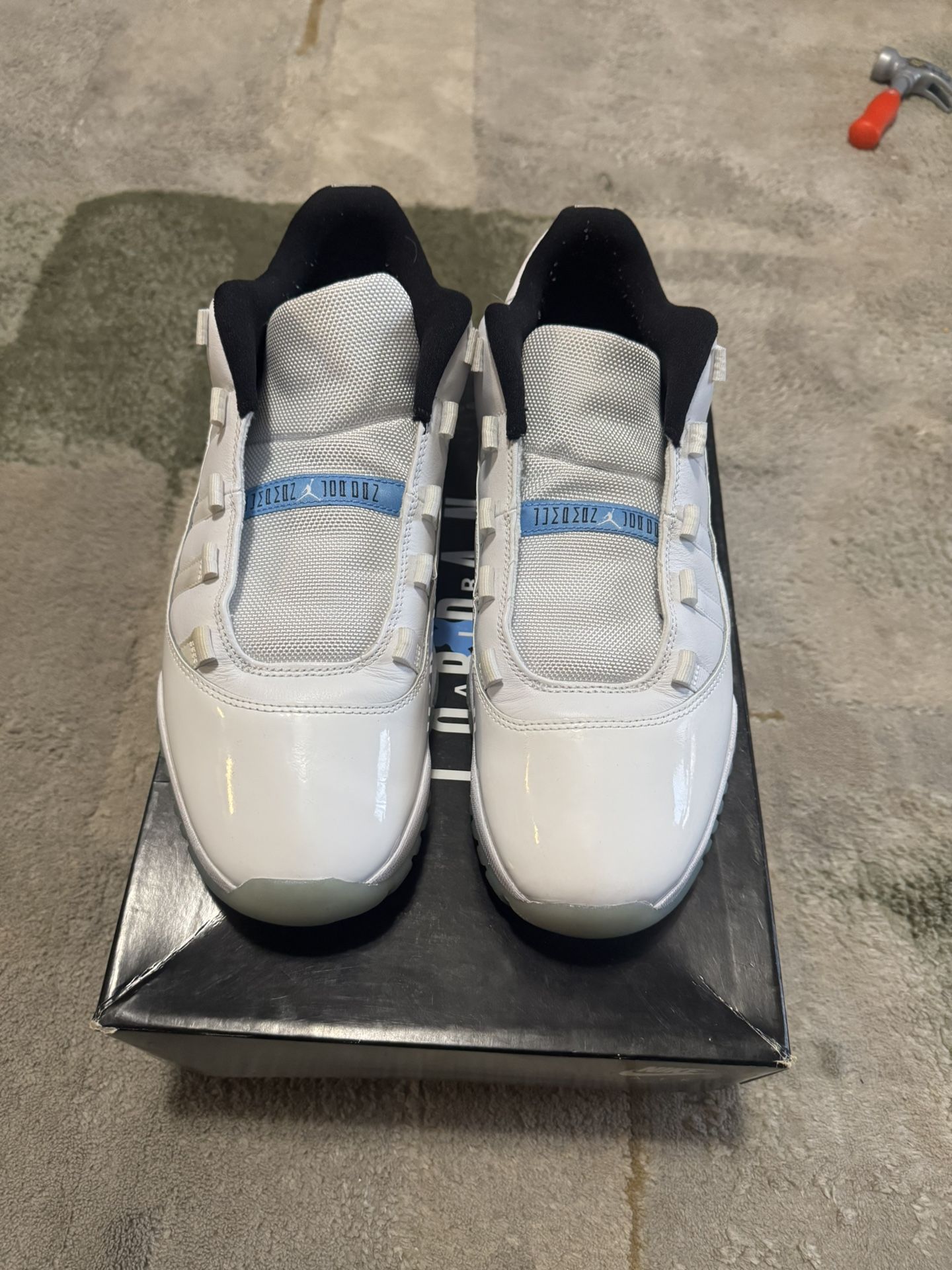 Jordan 11 Retro Low Legend Blue