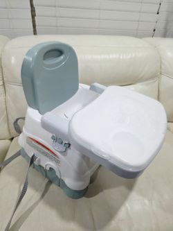Fisher-Price Healthy Care Deluxe Booster Seat, Portable Infant & Toddler Dining Chair, Blue