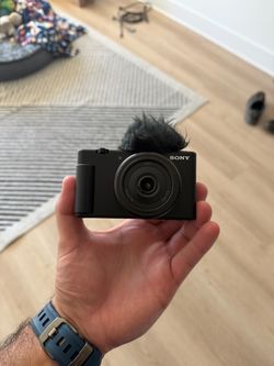 Sony Zv1F Vlogger Camera