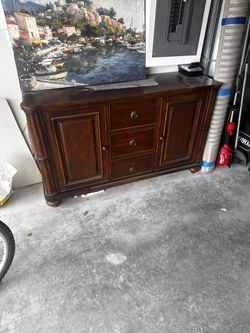 Credenza