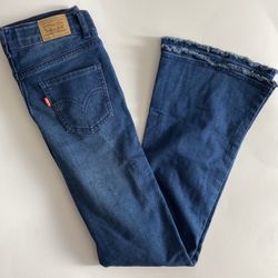 Levi’s pants