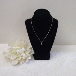 Beautiful Women's Sterling Silver SS 925 Marked Necklace