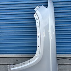 2022,2023,2024,2025 Jeep Grand Cherokee Fender/Guardafango Lh Driver Oem,Original  Ask