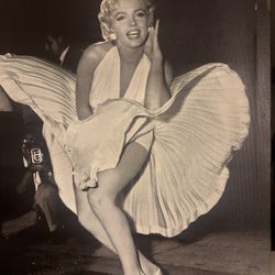 “mid-century glam / retro Hollywood / Marilyn Monroe wall art set