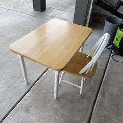 Little Kids Table And Chair 