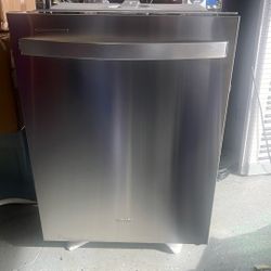 Whirlpool New Dishwasher WPT531HAP Model