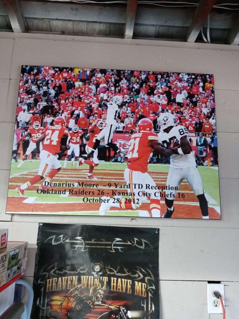 Picture Of Oakland Raiders Versus Kansas City Chiefs October 28th 2012