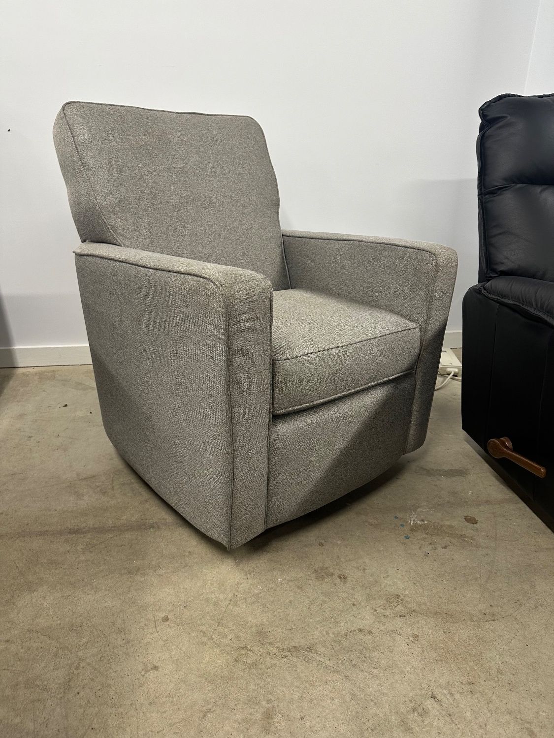 La-Z-Boy Midtown Swivel Glider - Delivery and Financing Available!