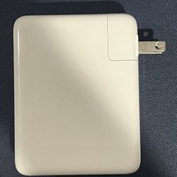 Apple MacBook pro 140w usbc power adapter
