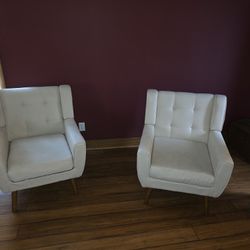 Living Room Chairs 