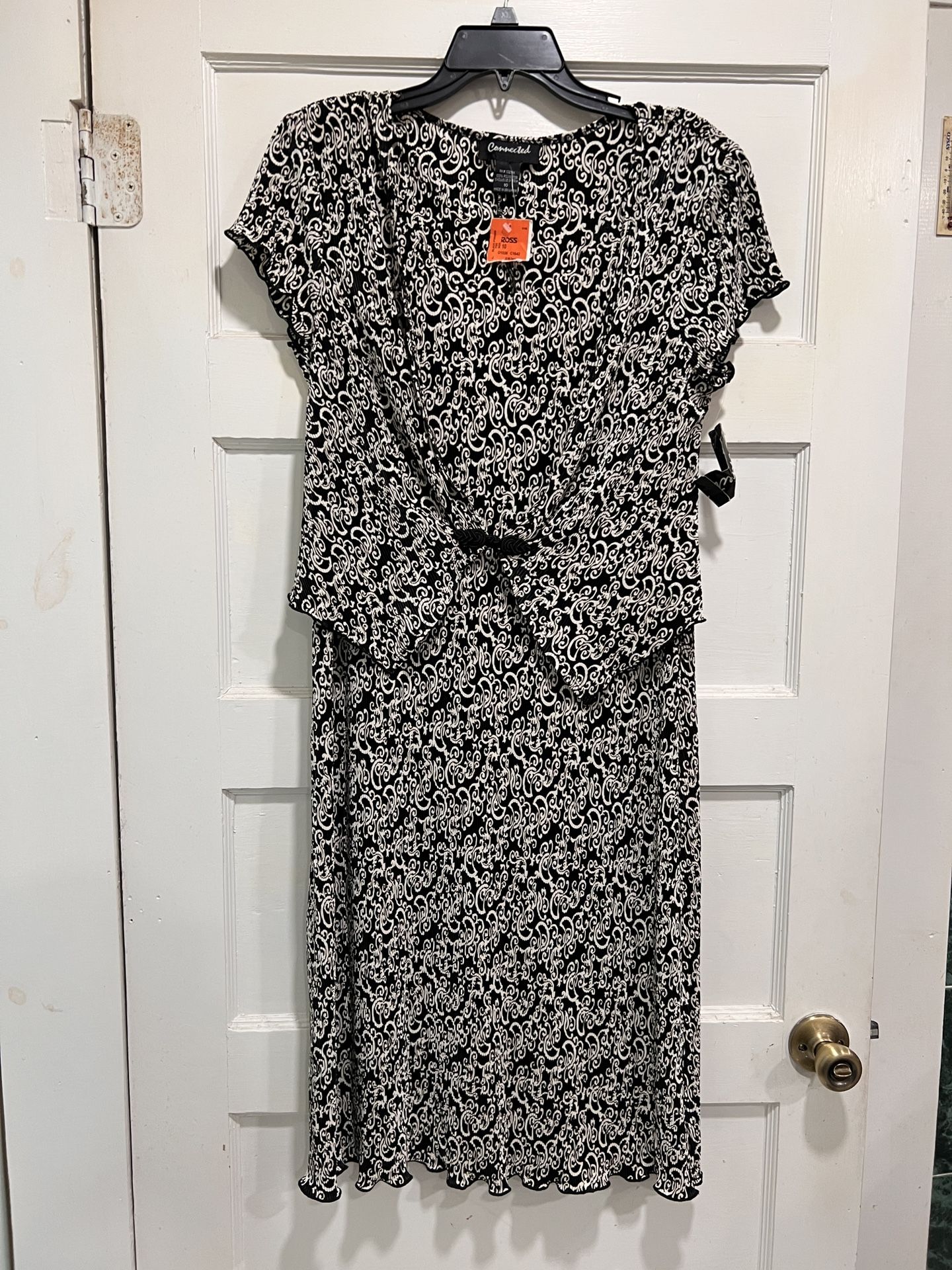 Size 10  Dress Connected Brand