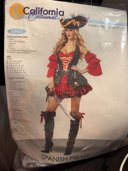 Woman’s pirate costume