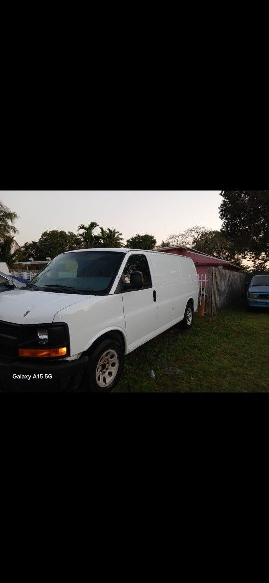 2013 Chevrolet Express