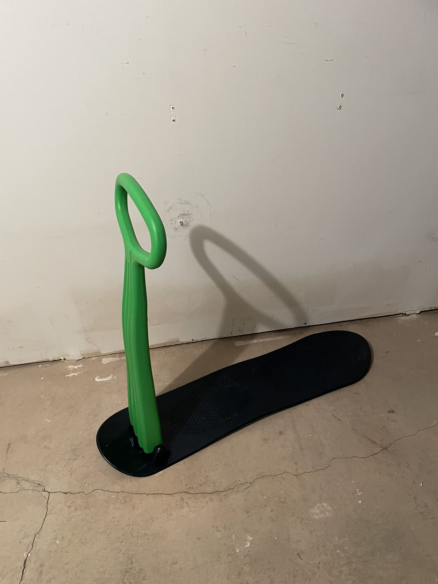 Snowboard With Handle