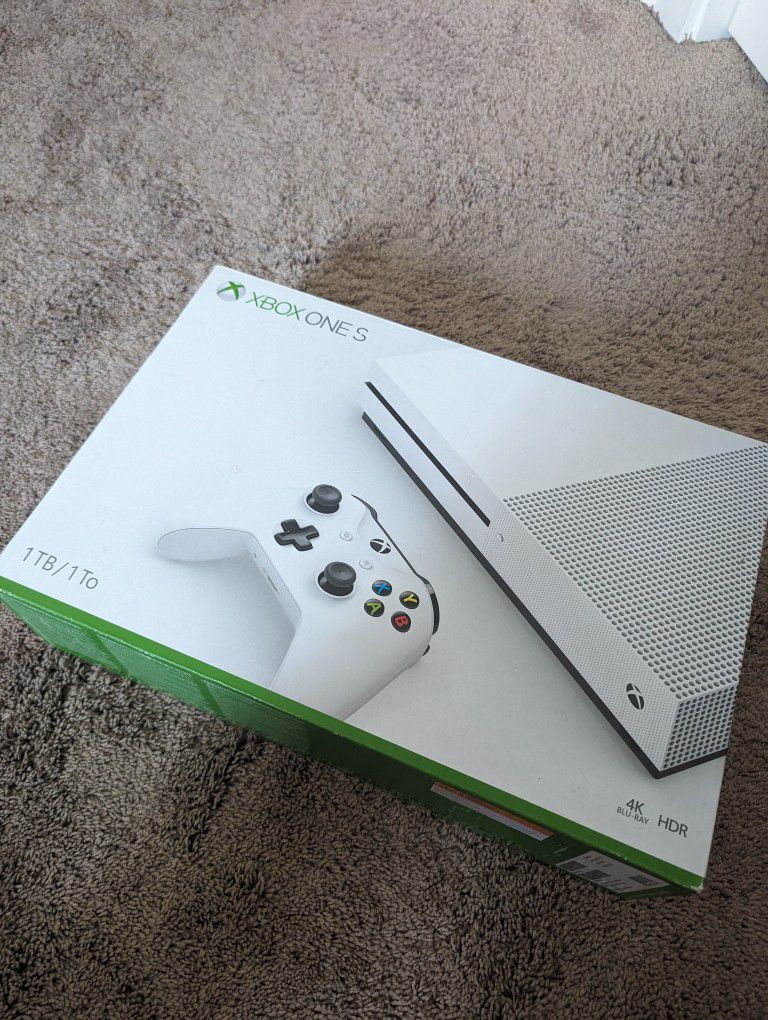 Xbox One S 1TB Complete In Box