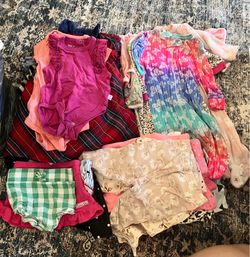 Small lot 3-6 month girls clothes 30+ items