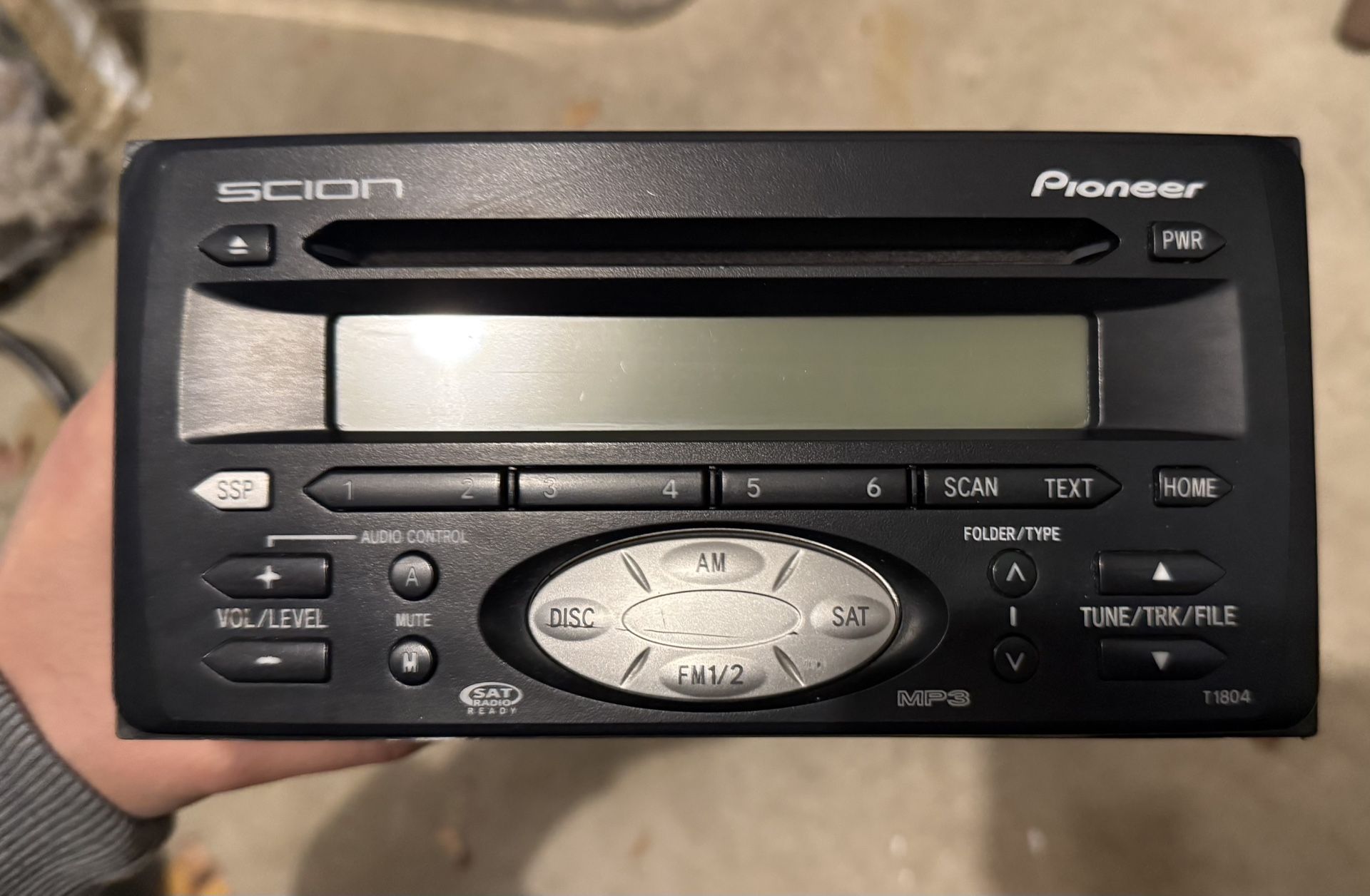 2004-2006 Toyota/Scion Tc Stock Radio