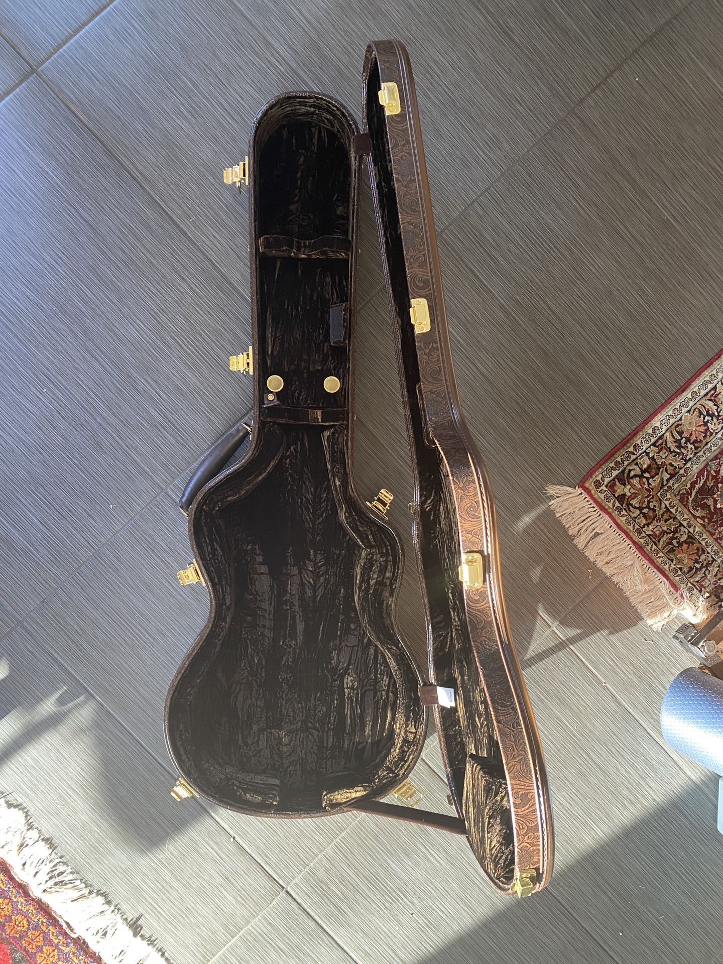Custom Ameritage Deluxe Electric Guitar Case – Like New
