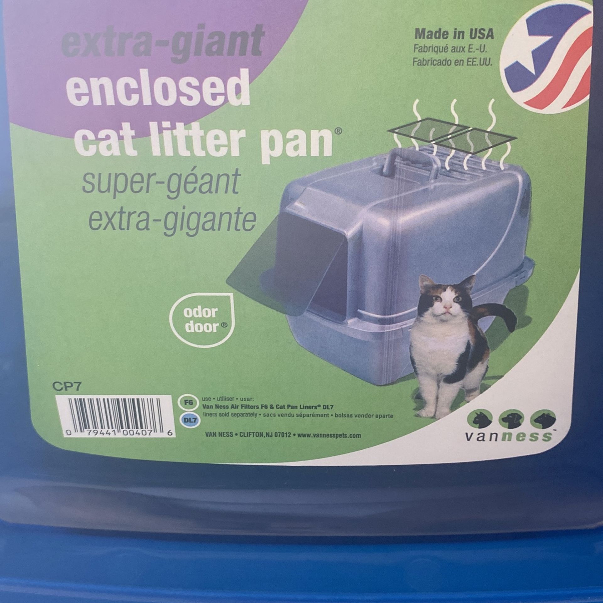 Enclosed Litter Box With Door