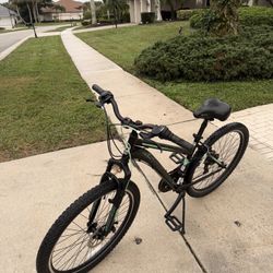 Schwinn Mountain Bike – 26” Wheels – Good Condition