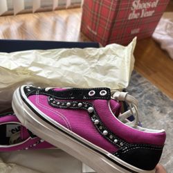 Pearlized Fuchsia Red Vans