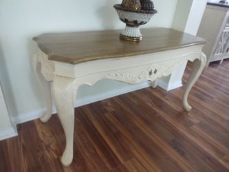 Entryway table refinish