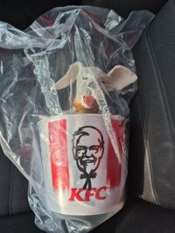 Supergirl Krypto KFC bucket