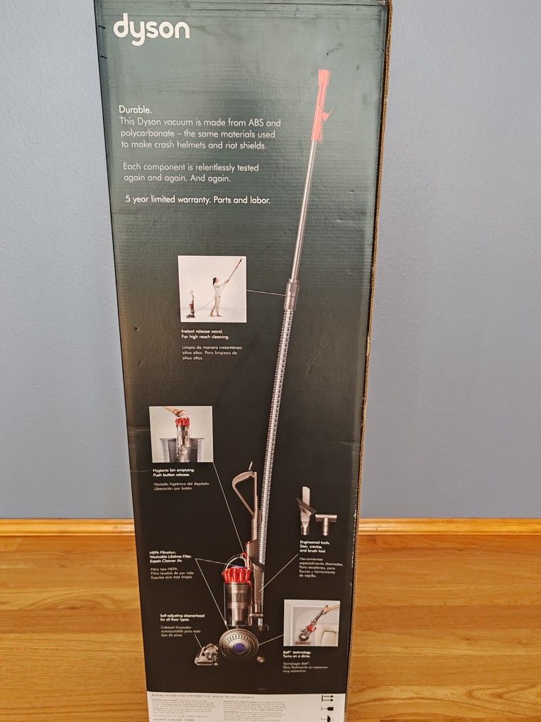 DYSON VACUUM