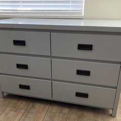 Child’s / Nursery Dresser