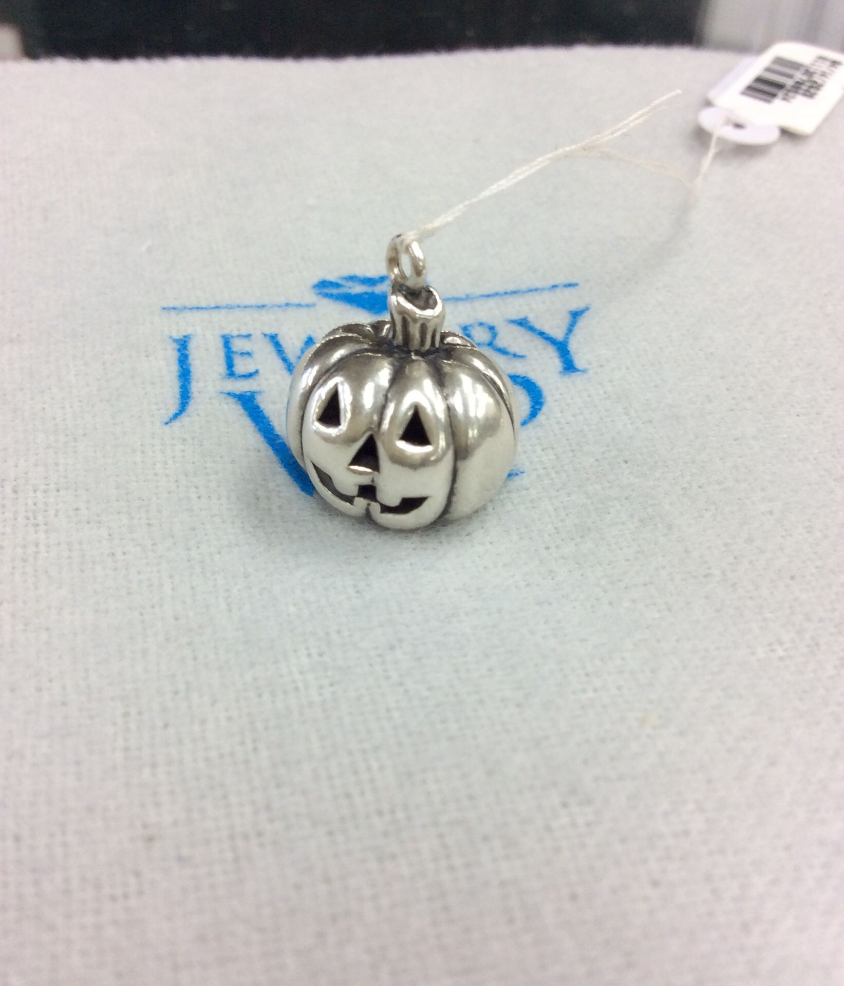 James avery jack o shop lantern charm
