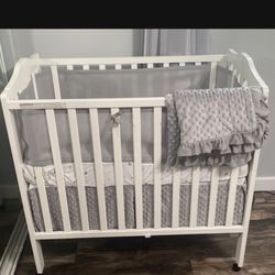 New Mini Crib