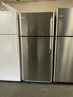 Kenmore Stainless Top Mount Fridge - Energy Efficient