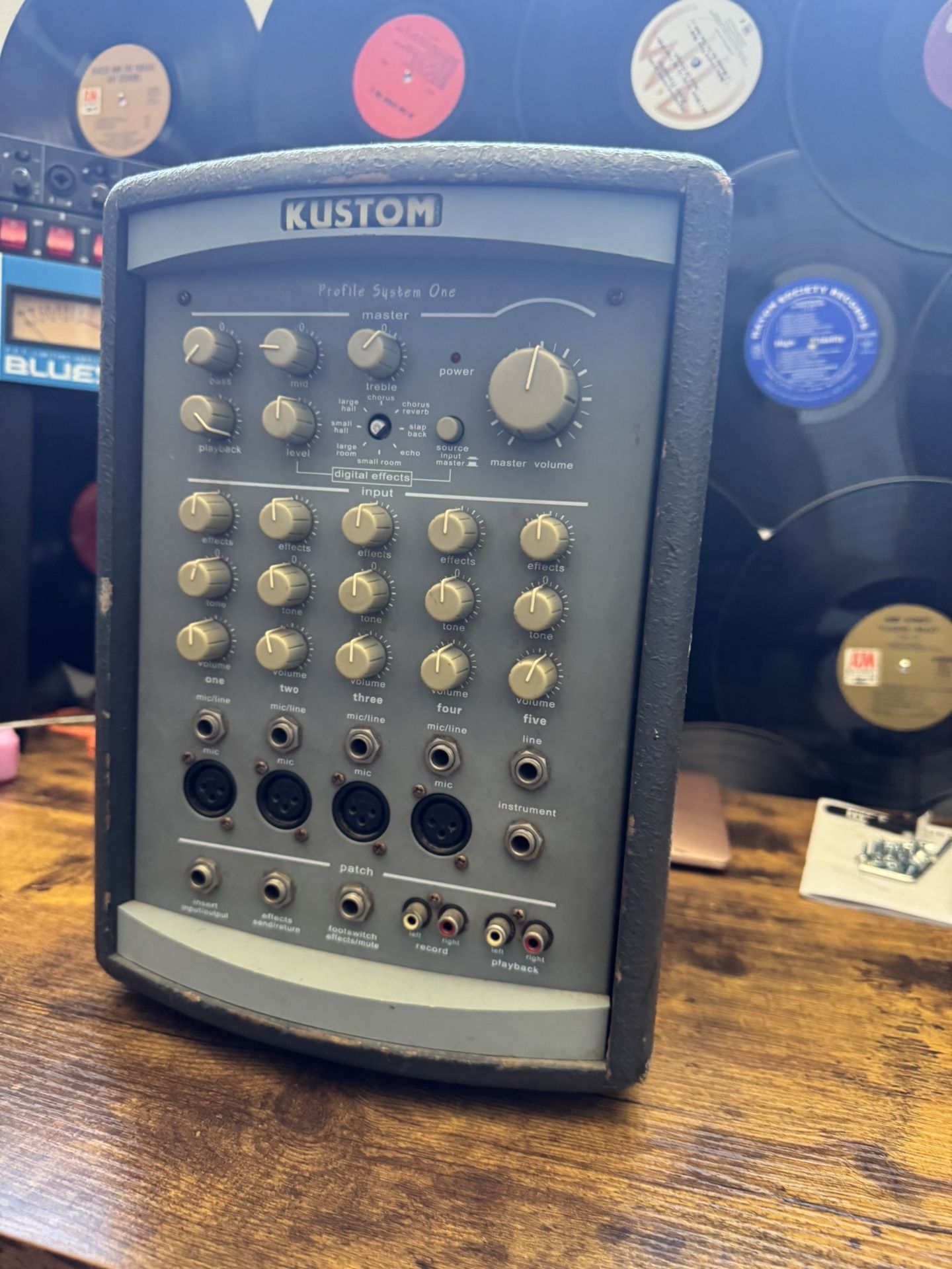 Kustom Profile System One Powered Mixer – 100% Functional – Used with Cosmetic Wear